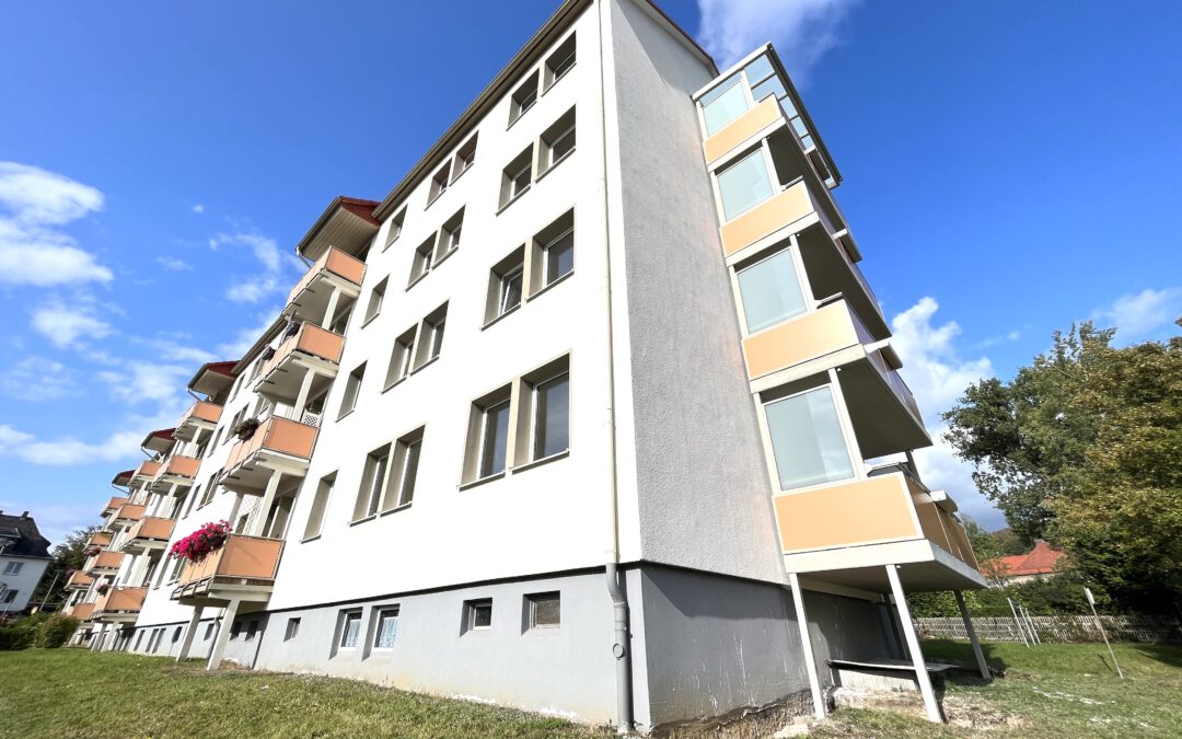 Frisch saniert mit Balkon
